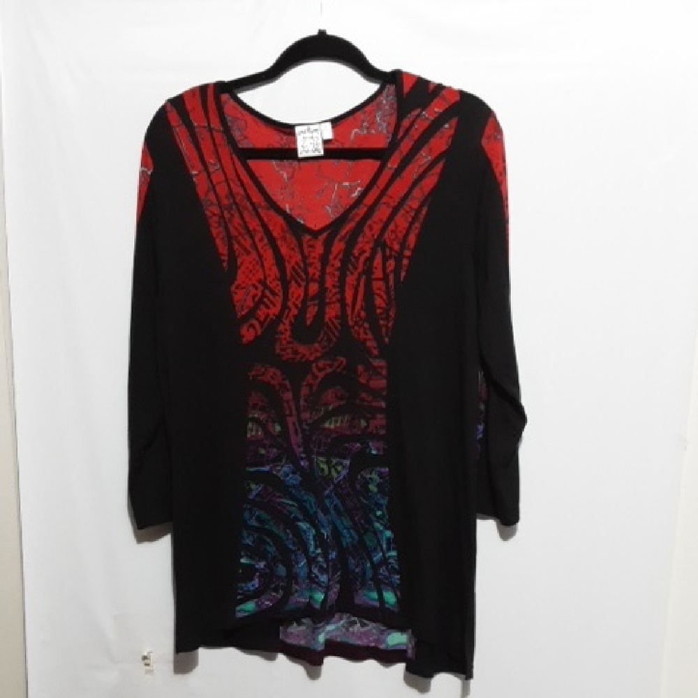 Parsley & Sage Black and‎ Red Artistic Tunic